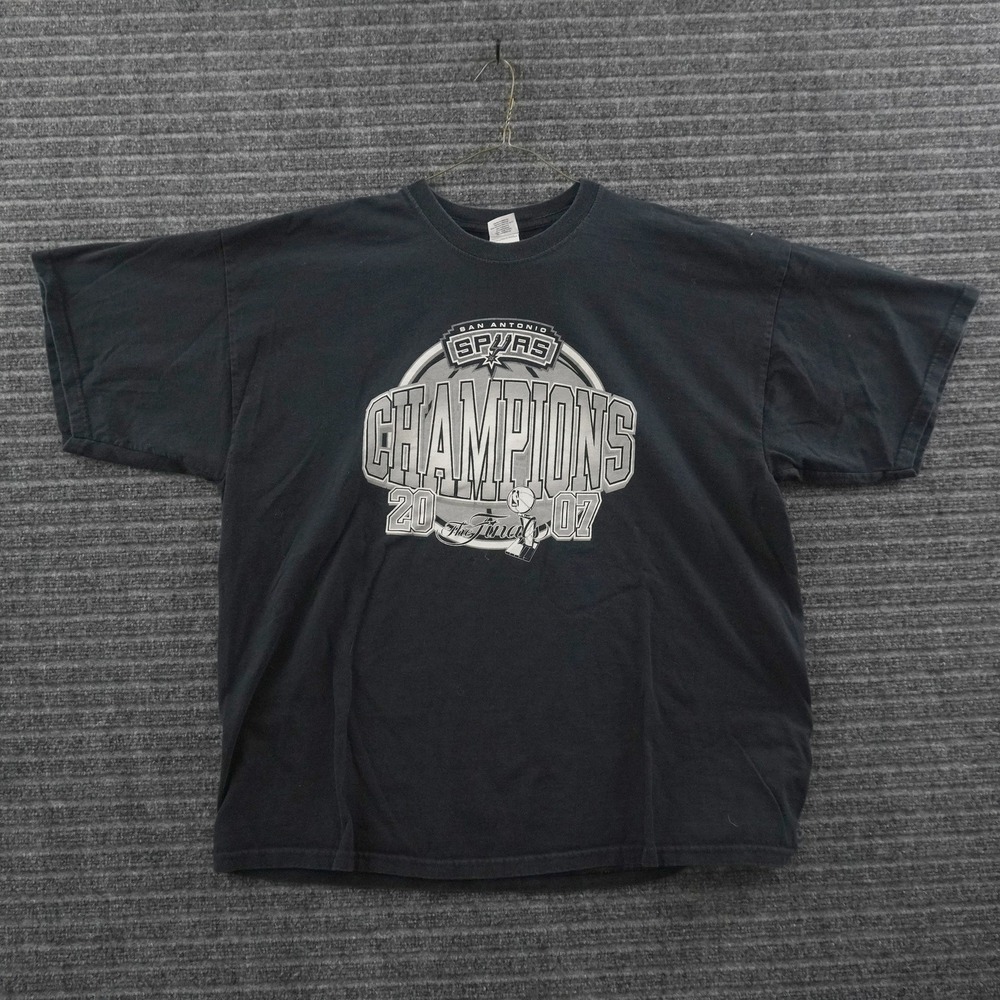 Vintage 00s Gildan San Antonio Spurs T-Shirt Mens 2XL Black 2007 NBA Champions